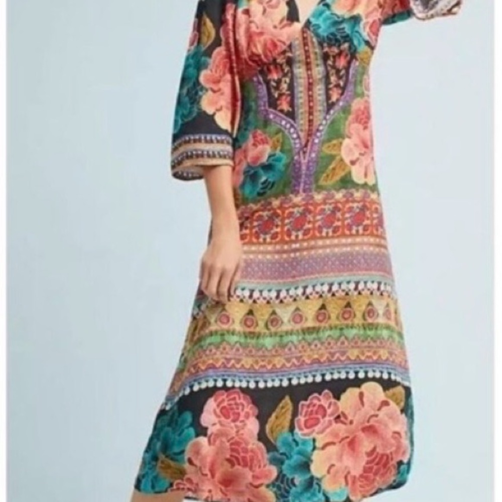 FARM Rio Colorful Floral V-Neck dress - Picture 3 of 11